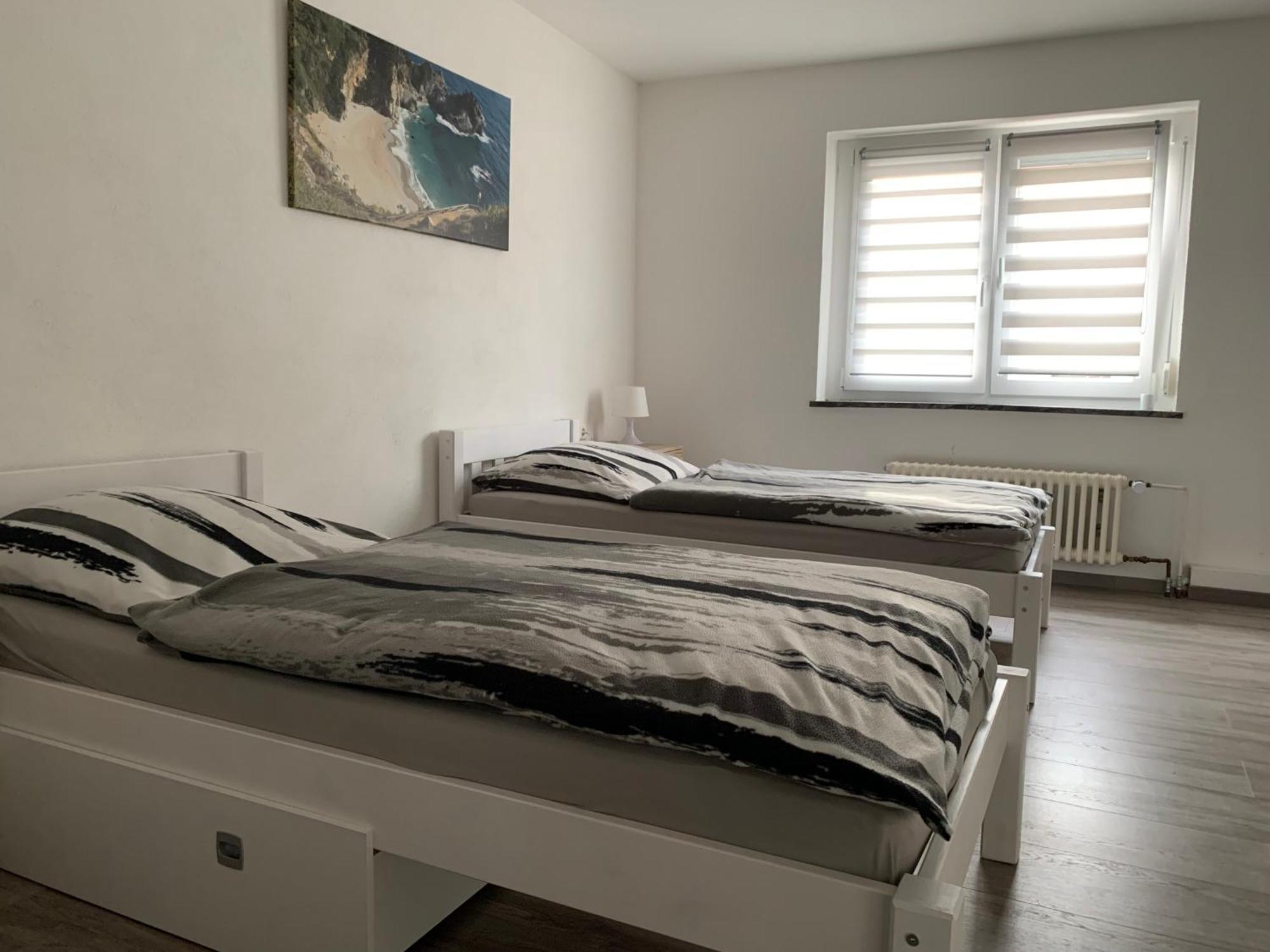 Ferienwohnungen Mimi Kleinengstingen エクステリア 写真